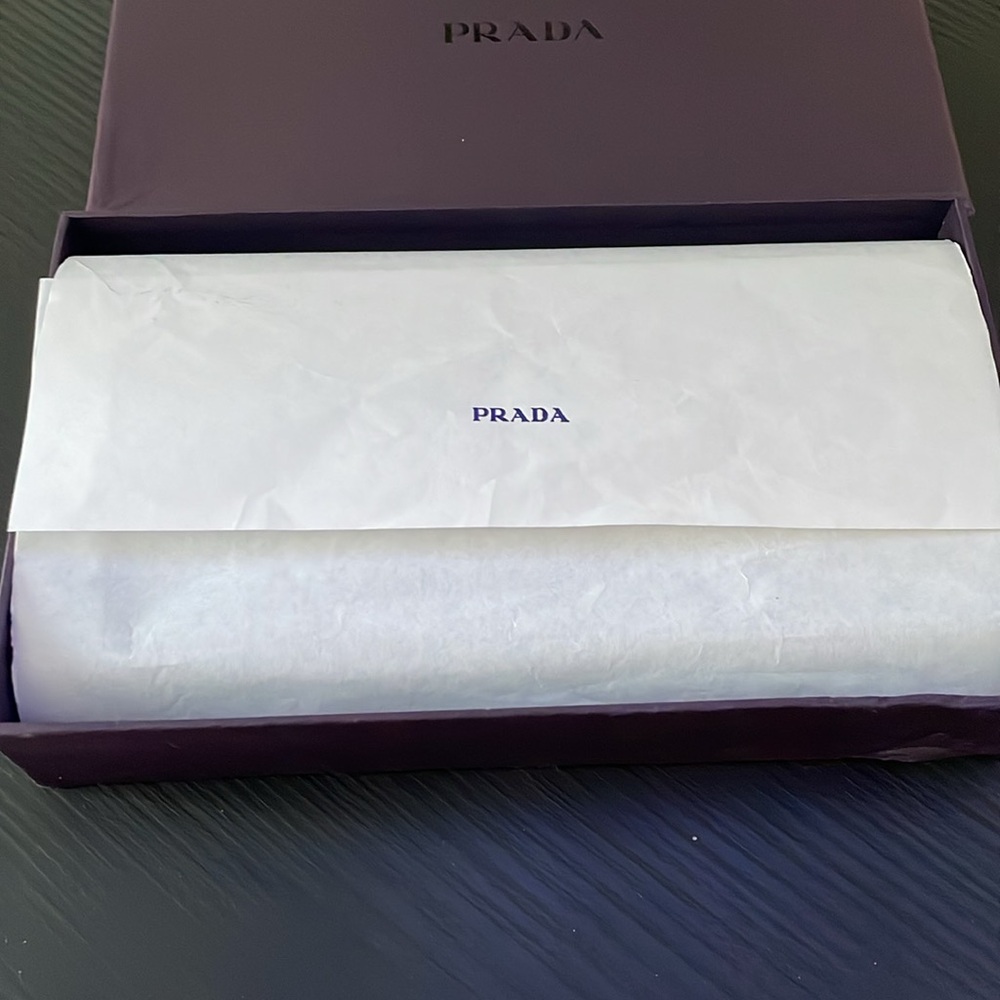 Prada Saffiano Leather Continental Wallet with box and COA - Picture 3 of 16